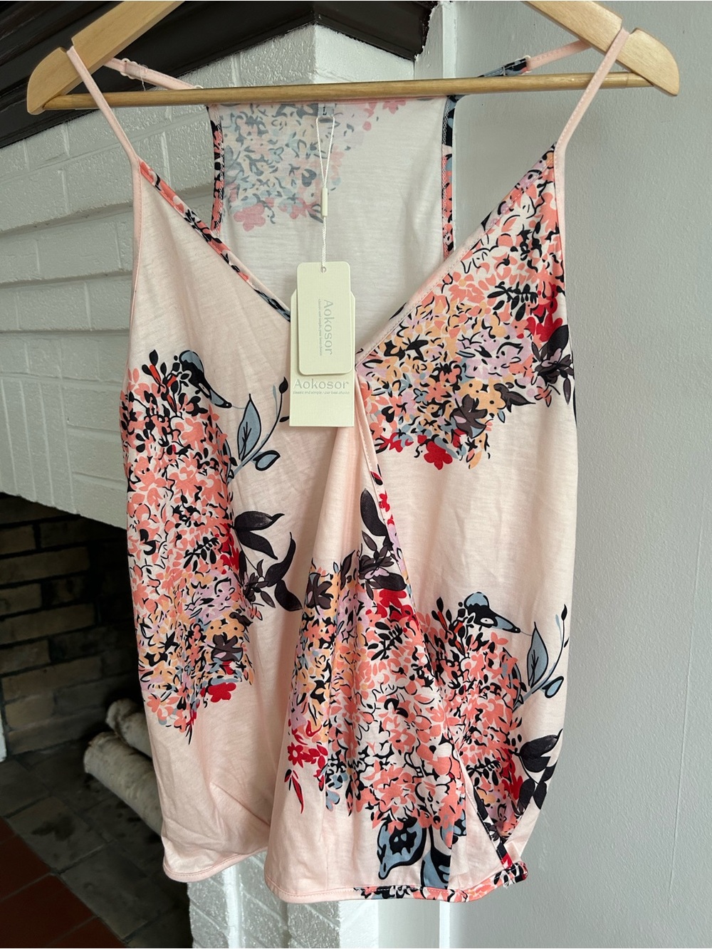 Aokosor Women's Pink Floral V-Neck Cami Top